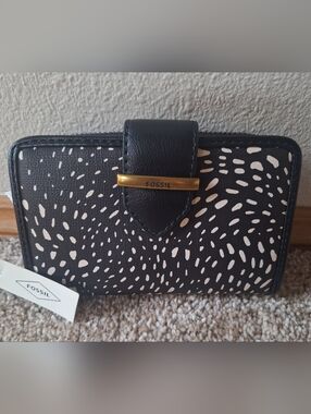 NWT FOSSIL Bryce Multifunction Leather Wallet Black Cream Zip Snap 5.5x3.5